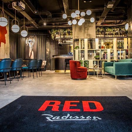 Radisson Red London Greenwich The O2 Exterior foto