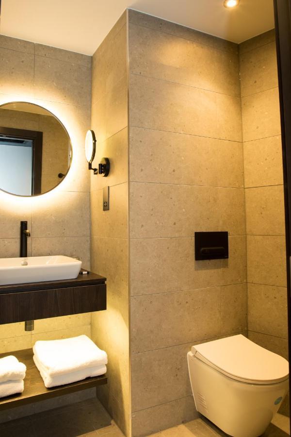 Radisson Red London Greenwich The O2 Exterior foto